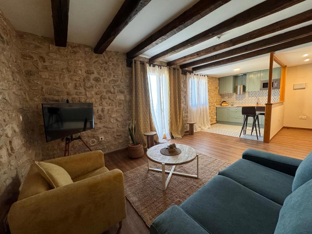 APARTAMENTOS VILLA DE GOYA - Housity