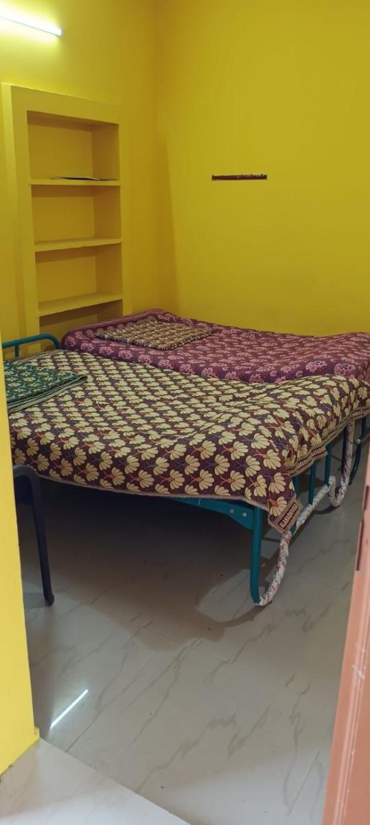 Sri Padha Palace - Housity