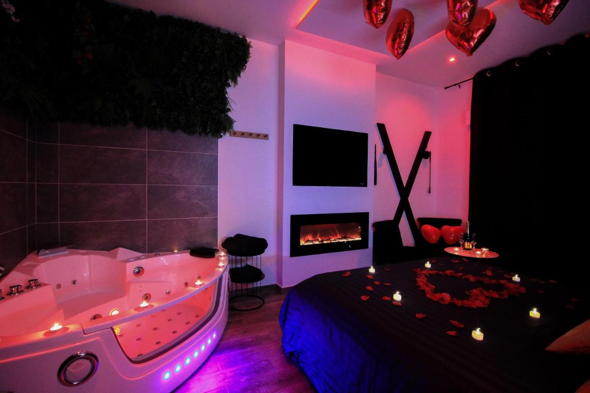 Loft, Studio and Love Rooms - Housity