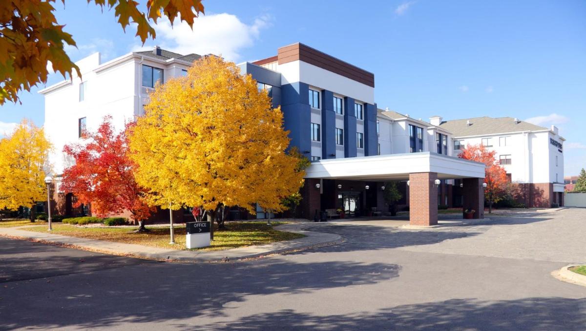 SpringHill Suites Minneapolis West St. Louis Park - Housity