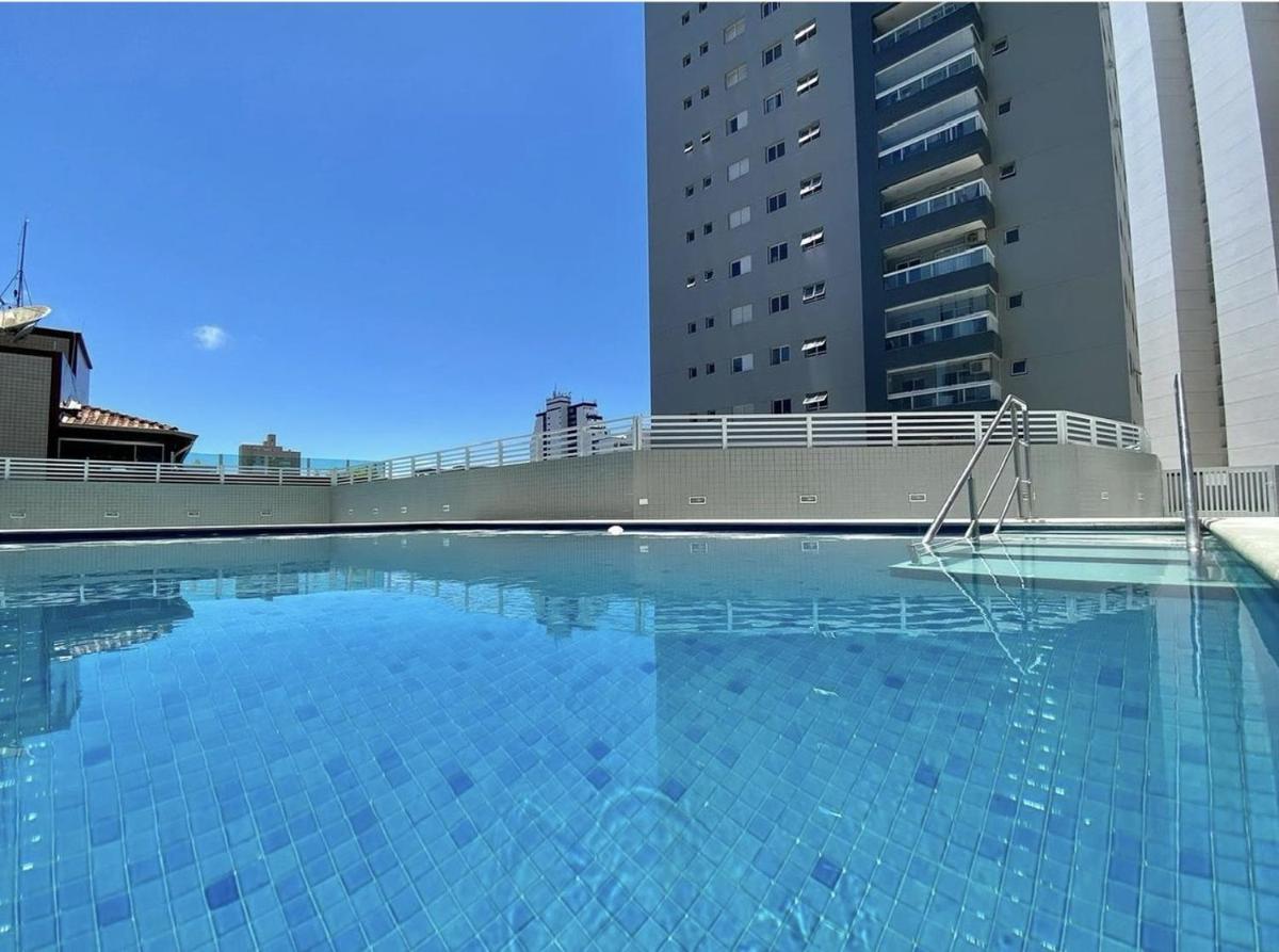 Suitetrails - Apto ótima localização a 100m da Praia, Piscina, Ar Condicionado, Garagem e Portaria 24h