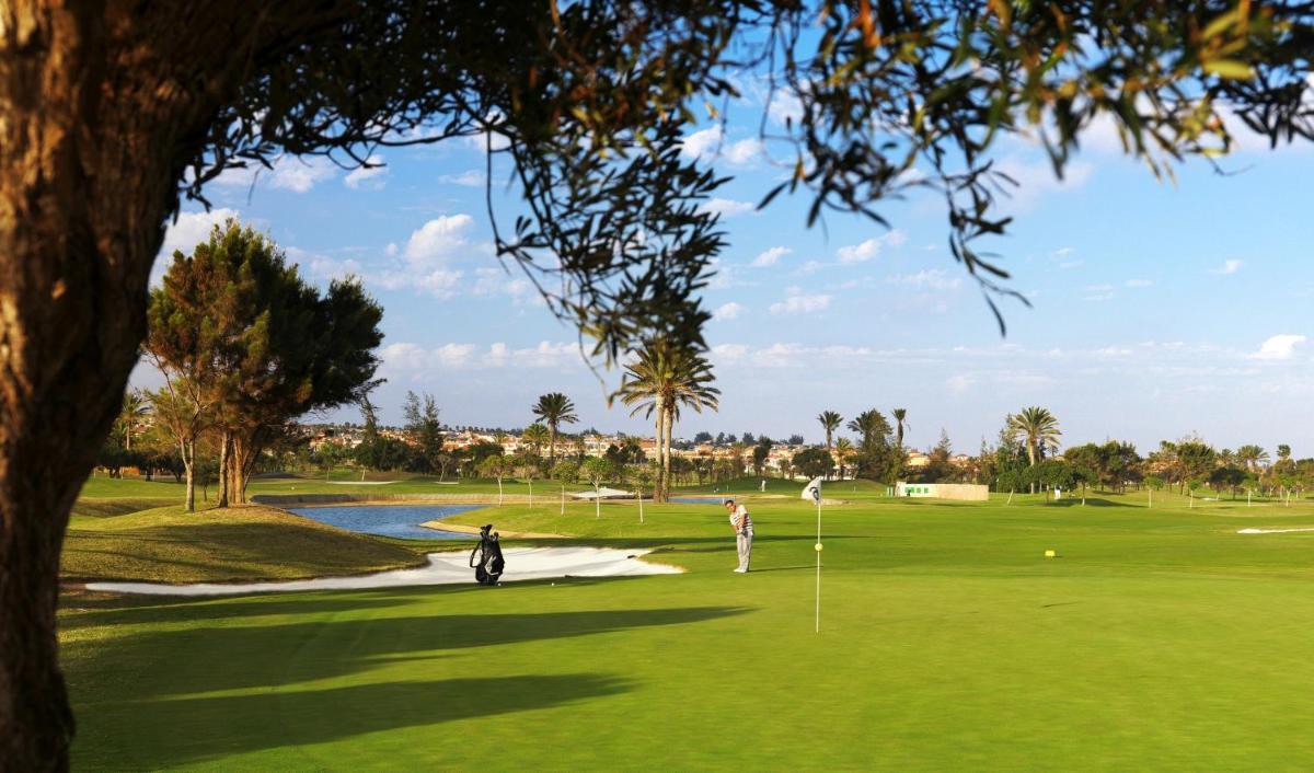 Instalaciones para jugar al golf en el hotel o alrededores