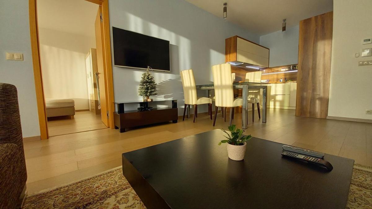 Panorama City - Spacious apartment near EUROVEA - Housity