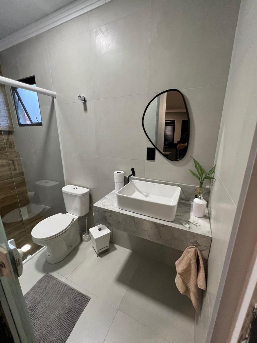 Apartamento duplo com banheiro privativo - Housity