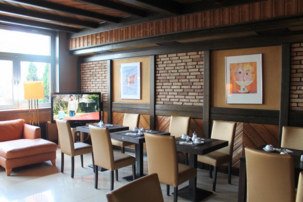 Hotel Lorien - Housity