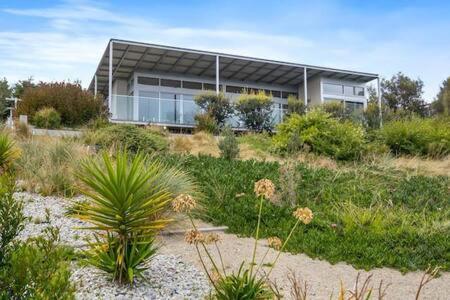 Suitetrails - Getaway-Hideaway you Choose views -close to beach