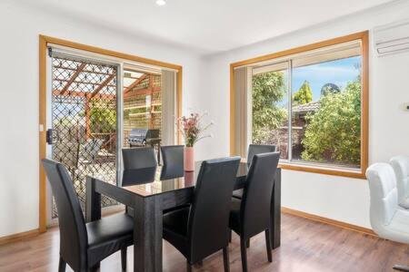 Lutana Large house - Housity