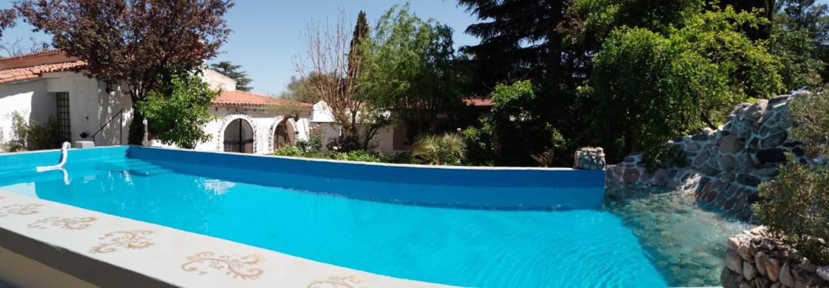 LOS HORNILLOS - CASA PARA 1-6 PERSONAS EN CASAQUINTA SERRANA - Se reserva con depósito - CONTACTO 116-198-0617 - Housity