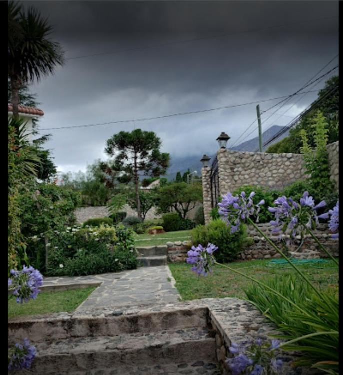 LOS HORNILLOS - CASA PARA 1-6 PERSONAS EN CASAQUINTA SERRANA - Se reserva con depósito - CONTACTO 116-198-0617 - Housity