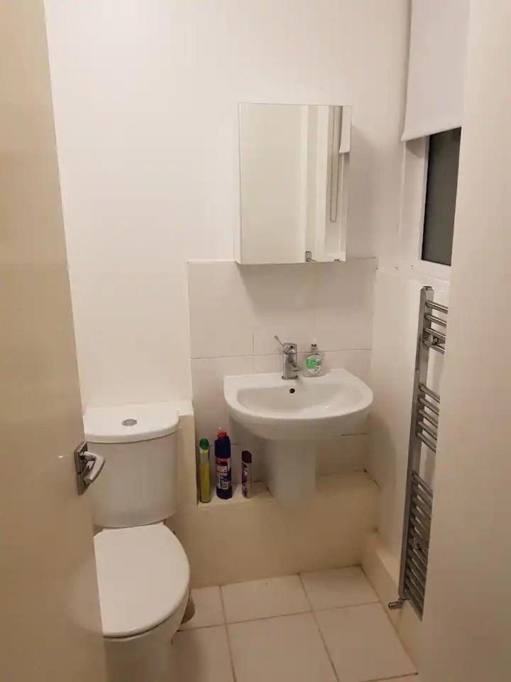 Cozy Room in Central London - Housity