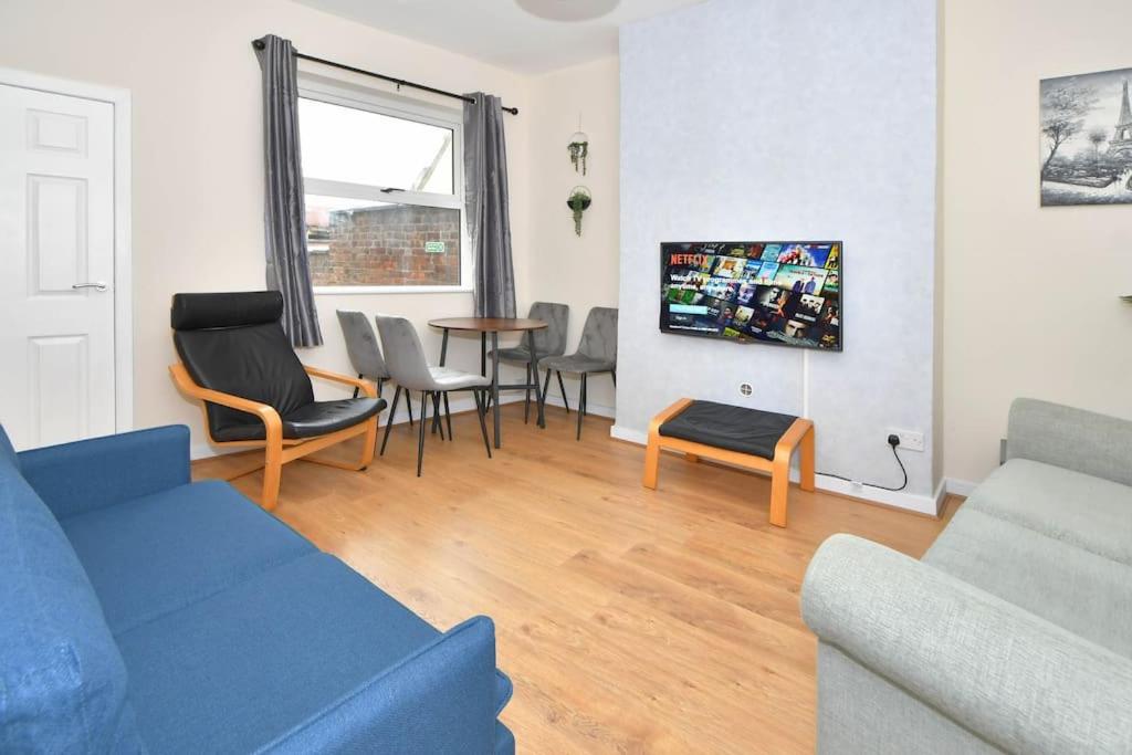 Gresty House - By Sigma Stays - Housity