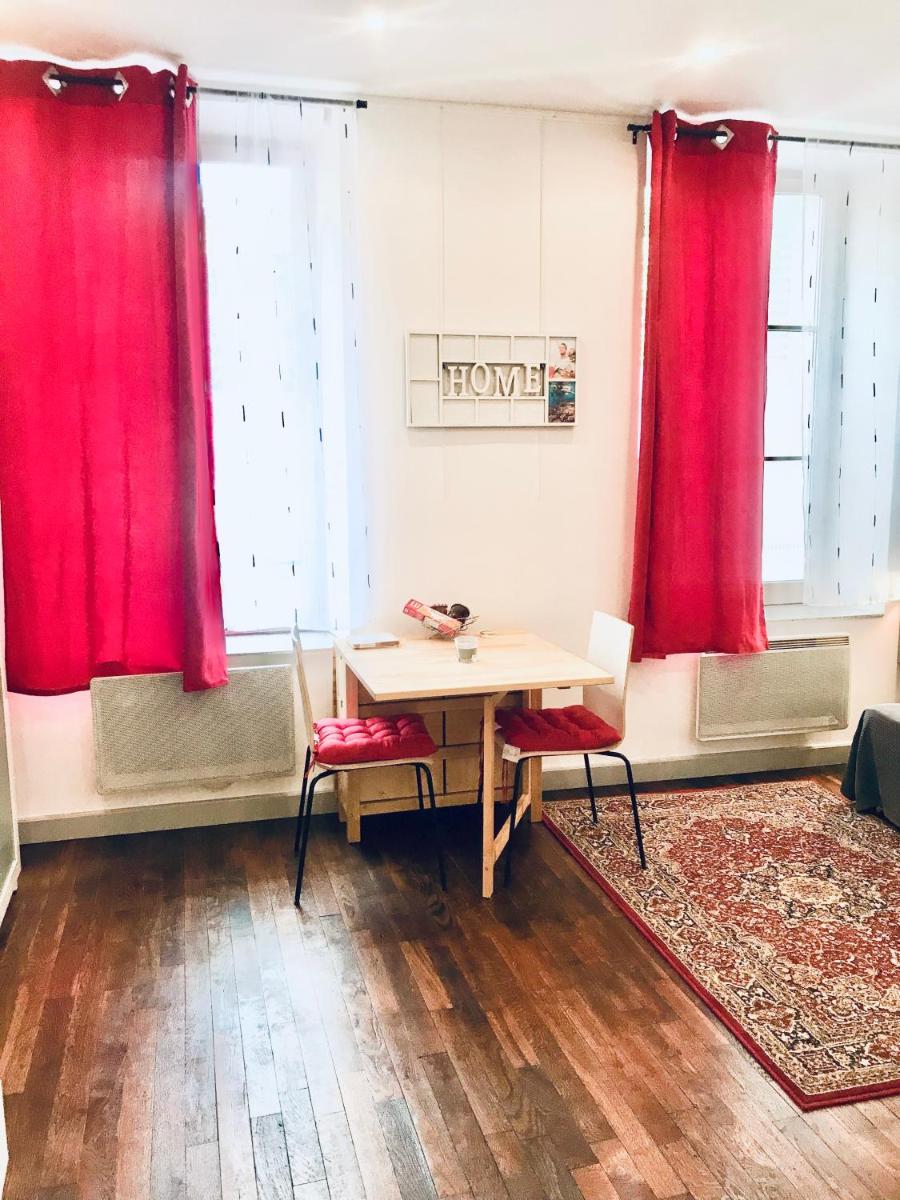 The Studio Castle in middle of Fontainebleau - Housity