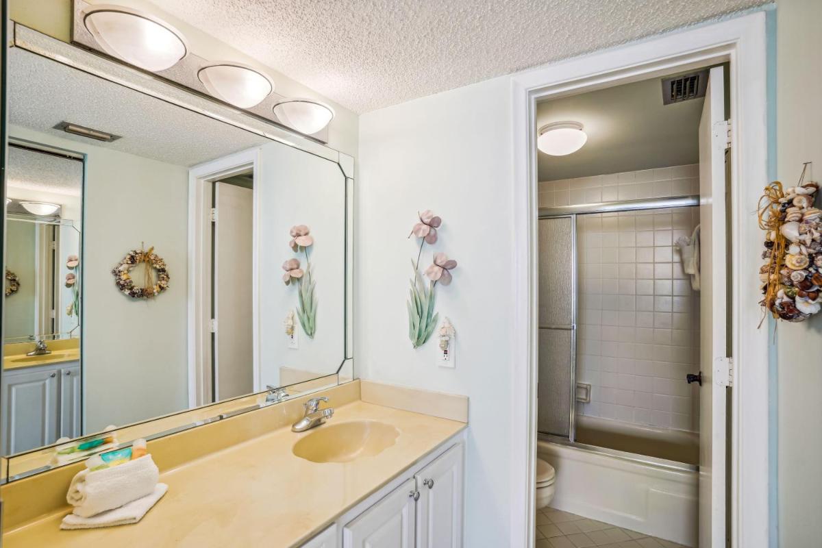 Bahia Del Mar 501- Cozy and Coastal, Enjoy Isla Del Sol - Housity