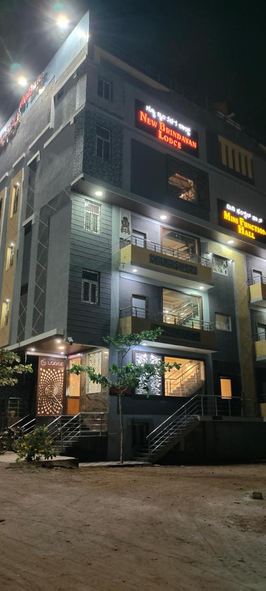 New Brindavan Lodge - Housity