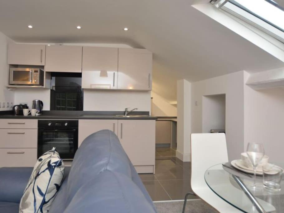 Welcoming luxury in a Grade II listed building - Hizvo