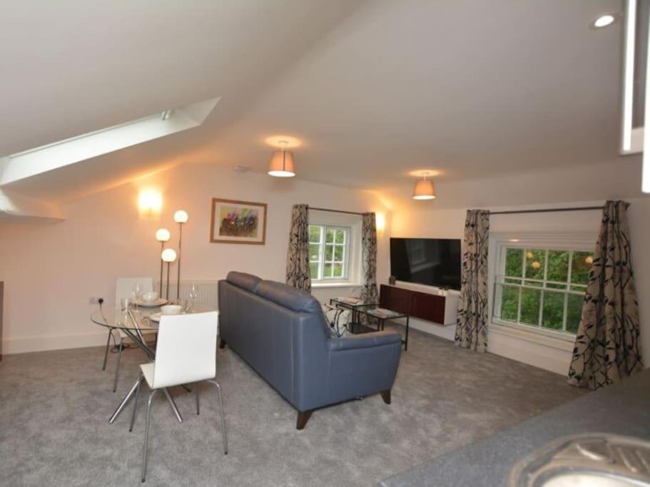 Welcoming luxury in a Grade II listed building - Hizvo