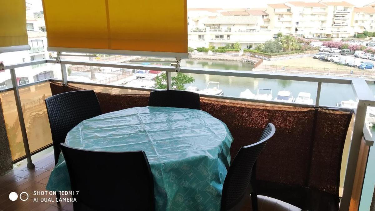 Appartement vue Mer et Port Canet en Roussillon - Housity