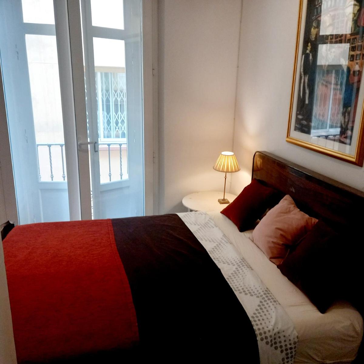 Suitetrails - Room in spectacular flat in the historic centre of Malaga