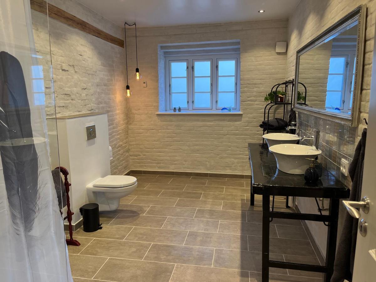 Lindegaardens Bed and Breakfast - Housity