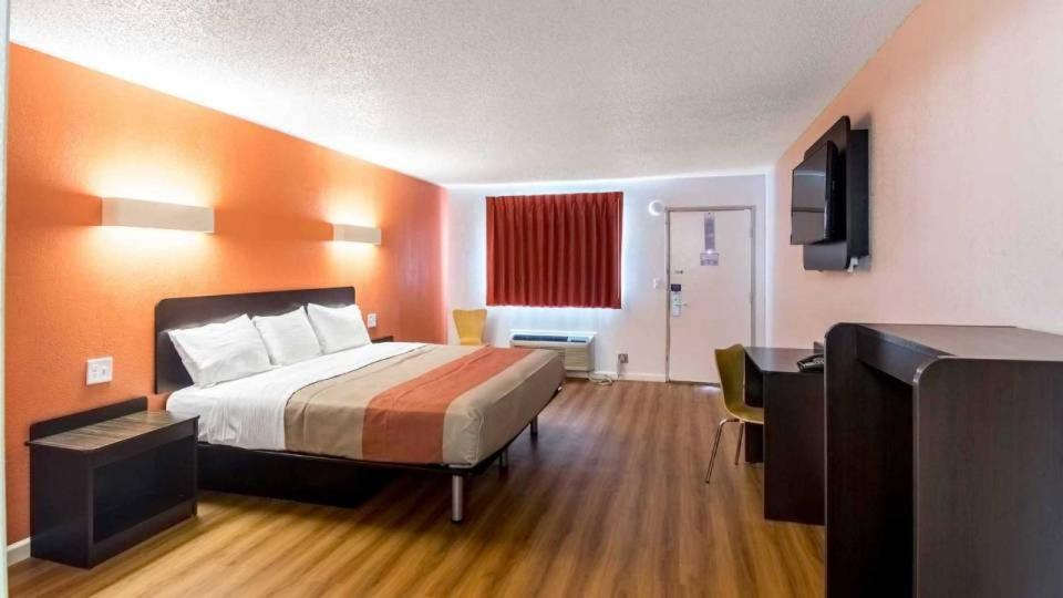 Whitten Inn - Housity