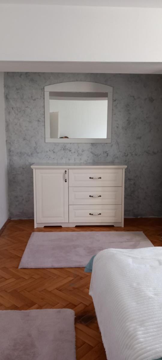 Adriana's Apartment - Housity