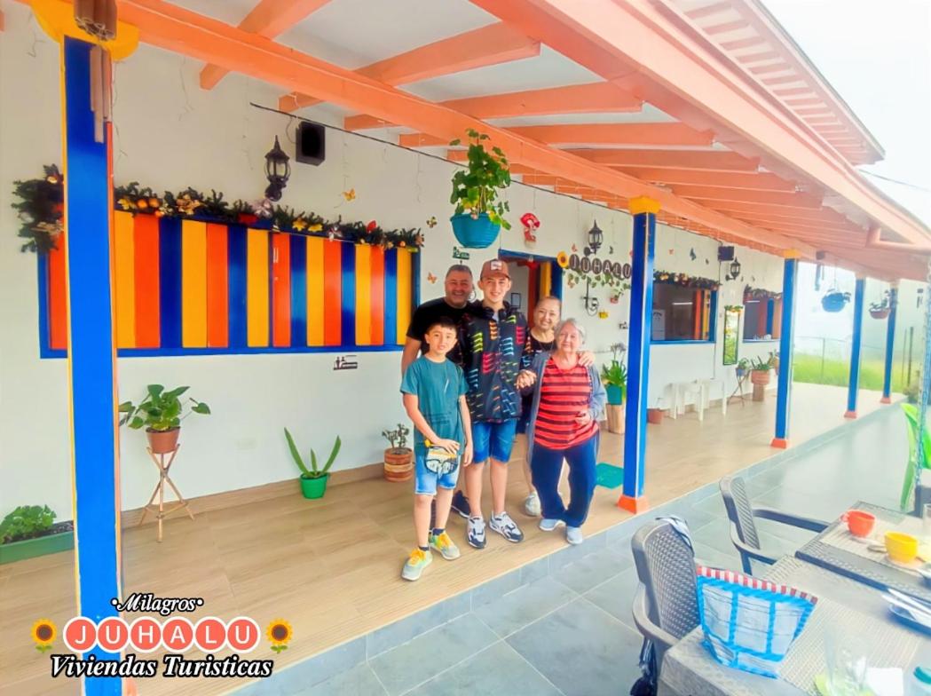 ᒍᑌᕼᗩᒪᑌ - Housity