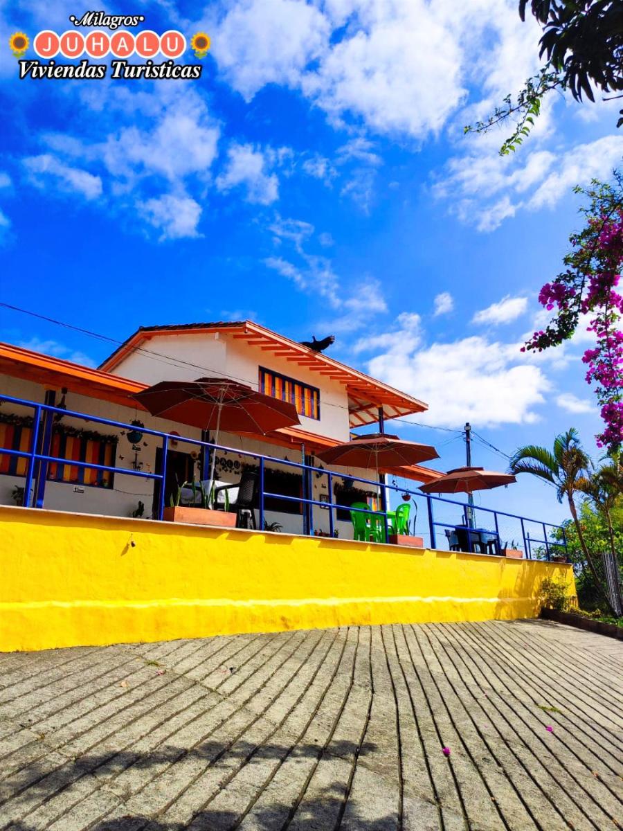 ᒍᑌᕼᗩᒪᑌ - Housity