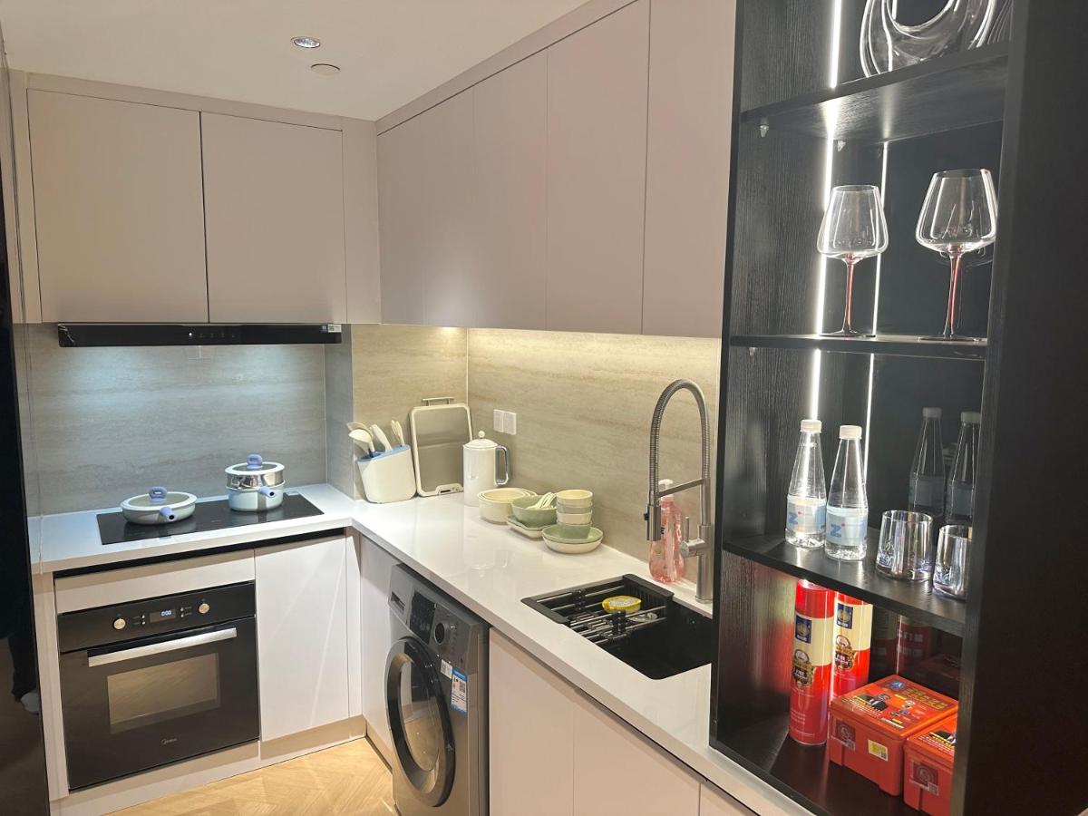 Suitetrails - ZHome-Count luxury apartment