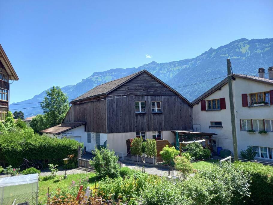 NEW.. Matten Central Family Suite, sleeps 4 - Housity