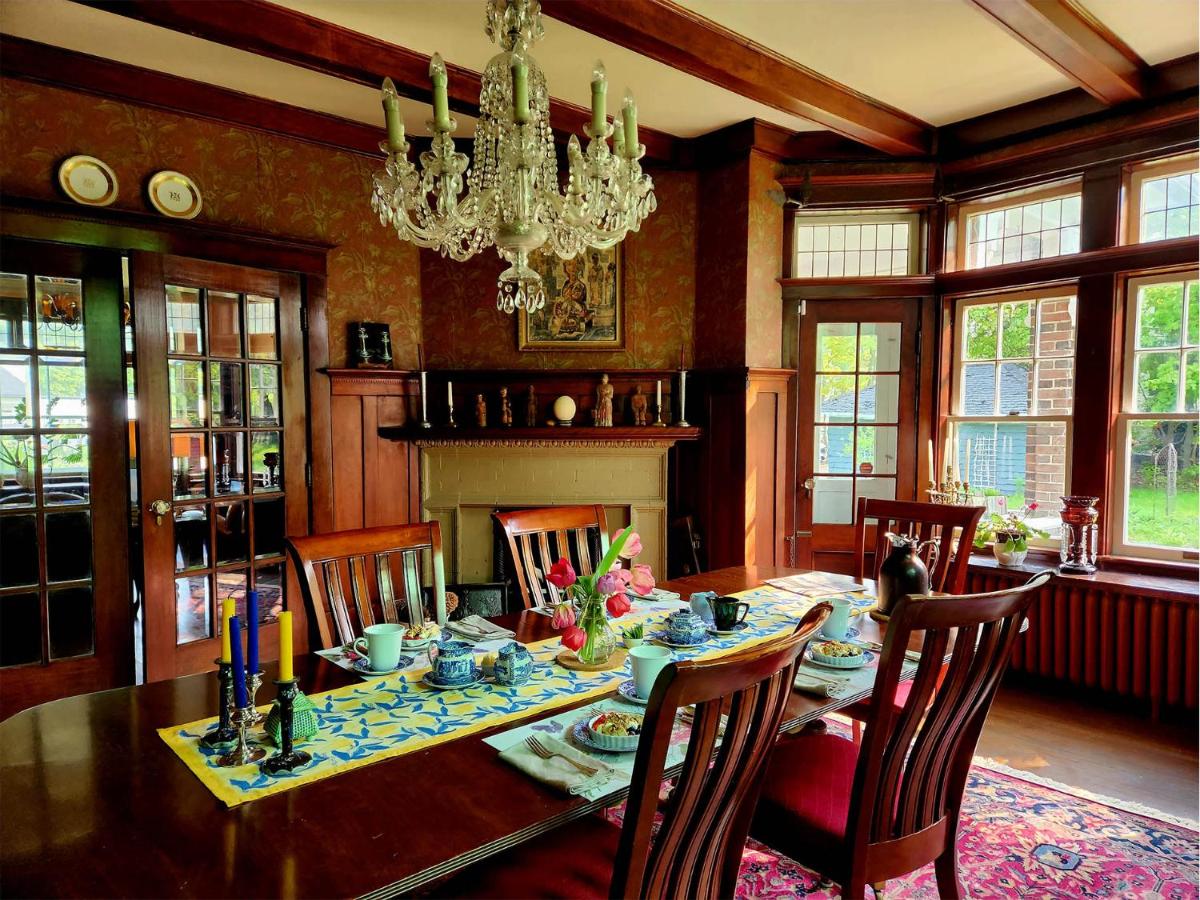 The Captain's House heritage bed & breakfast - Housity