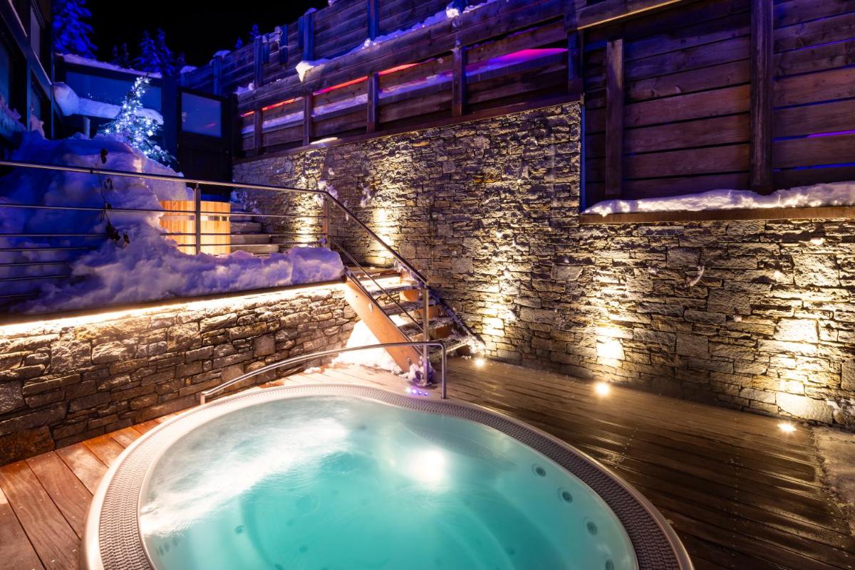 Piscine de l'établissement Le Lana ou située à proximité