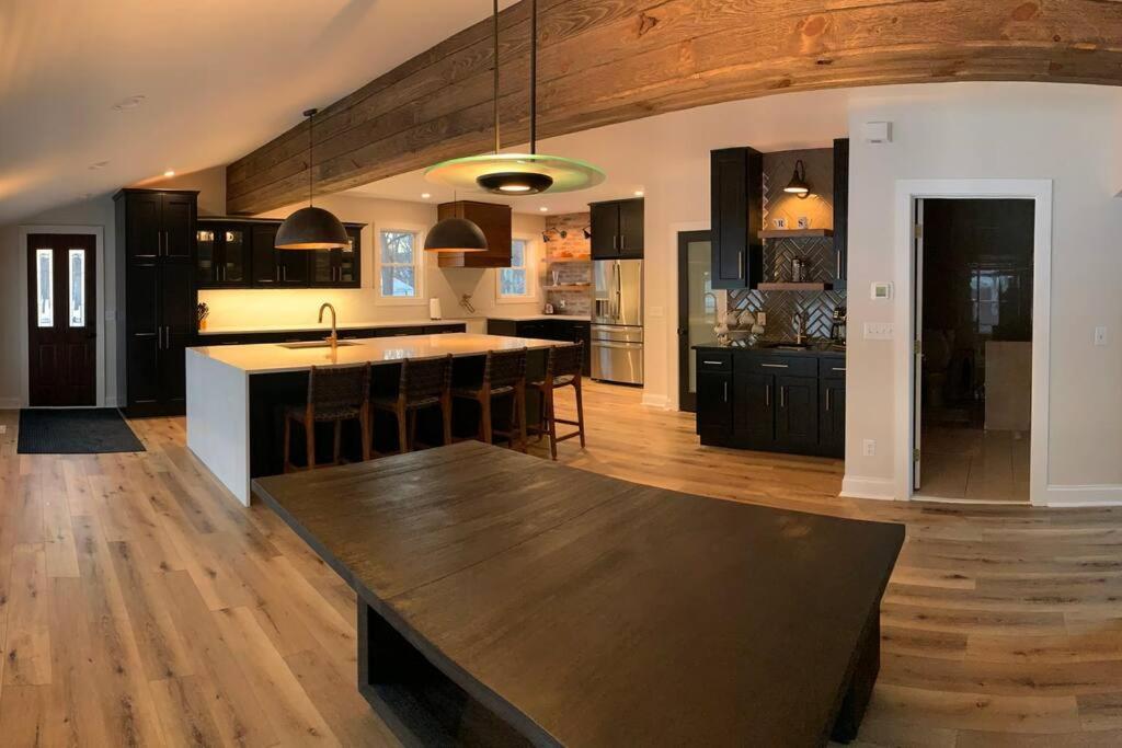 Spacious St Croix River Home with Private Beach - Housity
