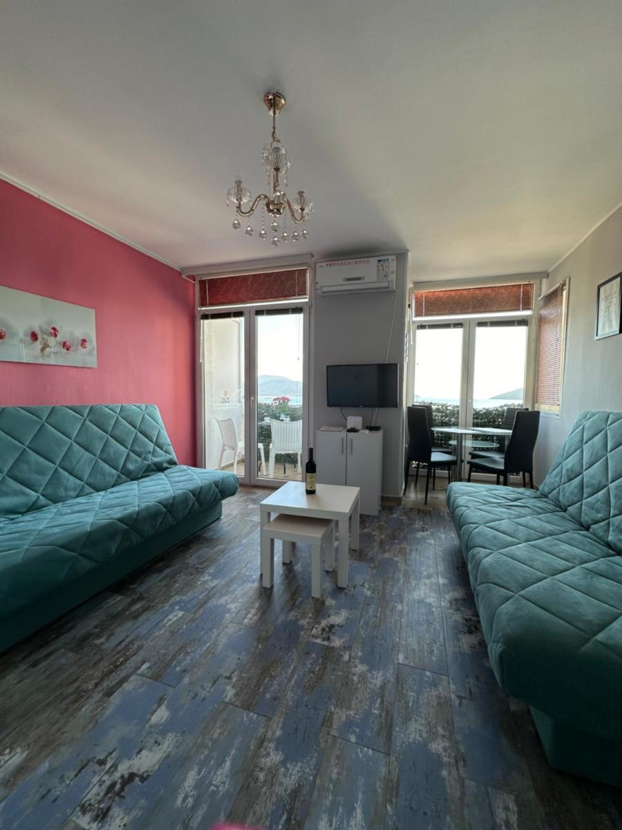 Sea Apartment Igalo - Hizvo