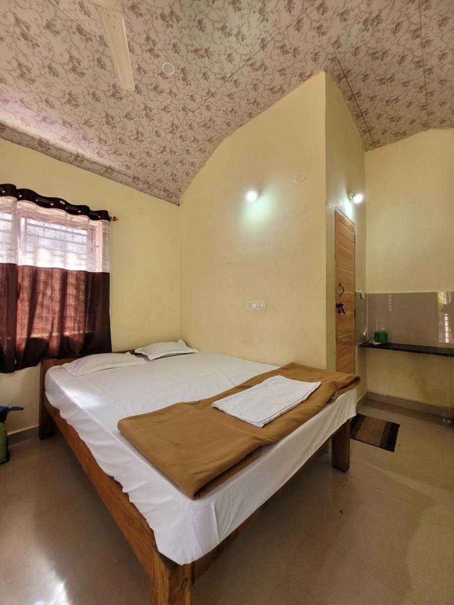 The Stone Cabin Cottage - Housity