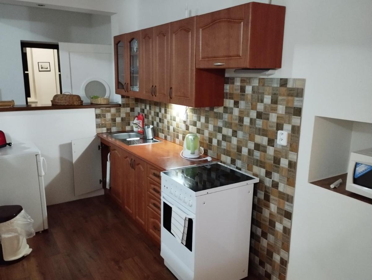 Apartmány Česká Škola - Housity