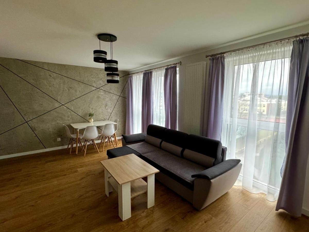 Jurajska Plaza - Nowoczesny apartament z osobną sypialnią, Parking GRATIS - HK Apartaments Kielce - Housity