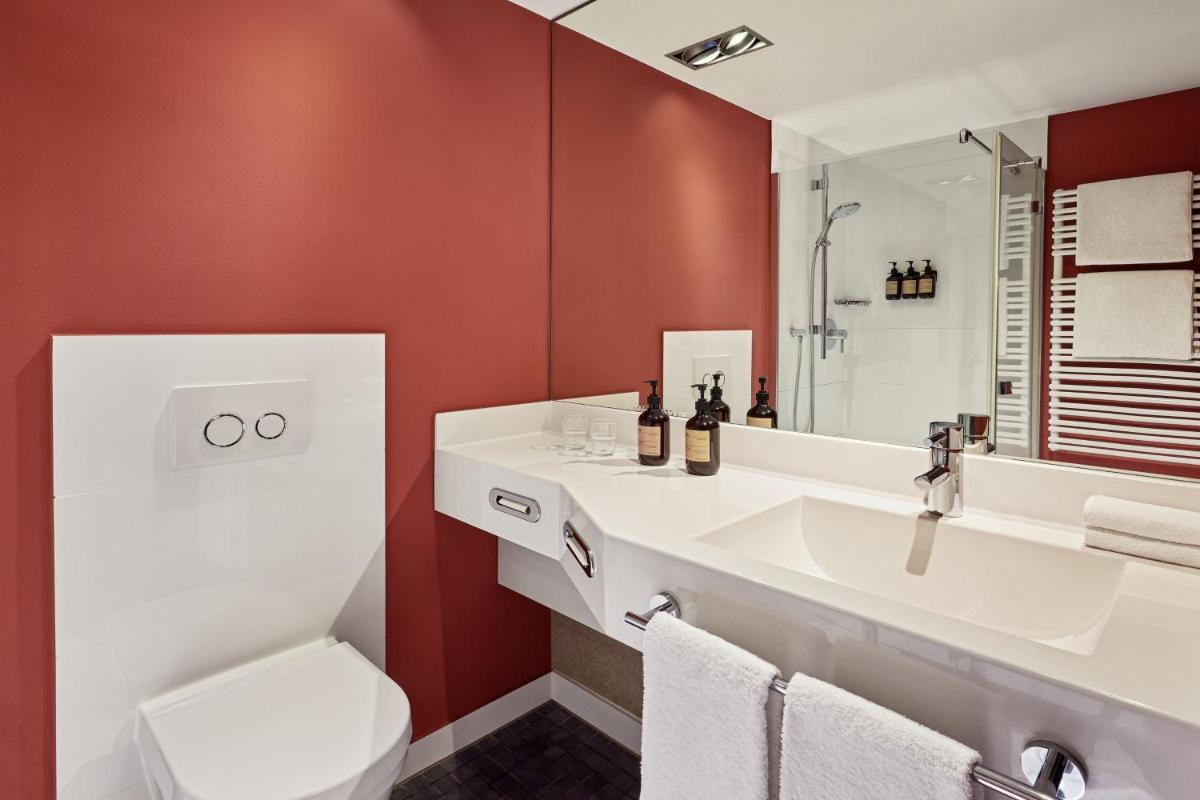 the Deutz, a Tribute Portfolio Hotel - Housity