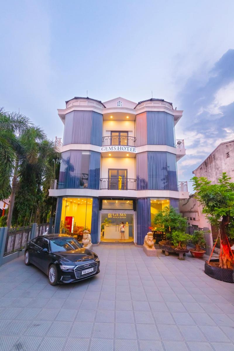 Gems Hotel - Khách sạn Trảng Bàng - Housity
