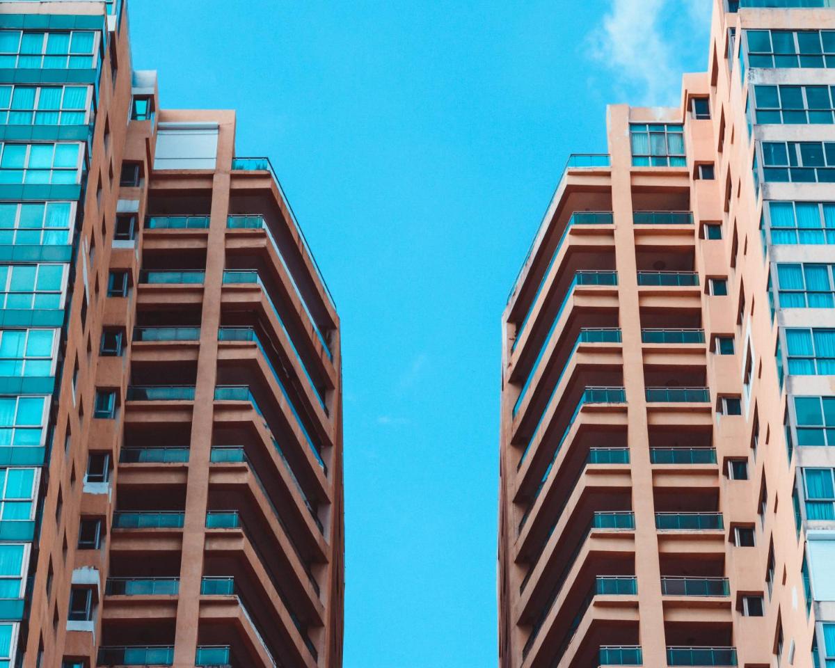 New World Hotel - Housity