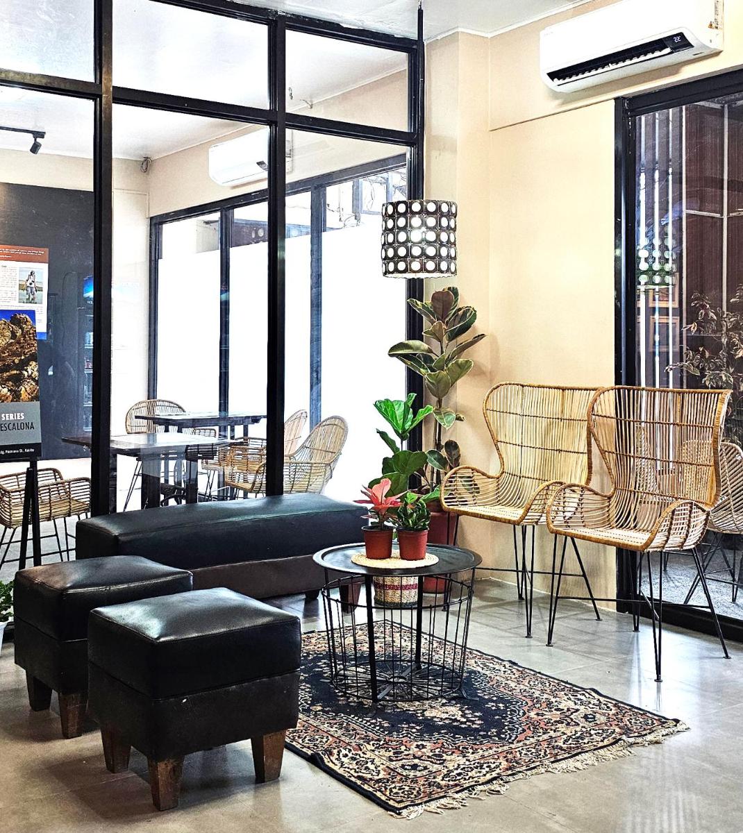 RB Bed and Breakfast - Housity