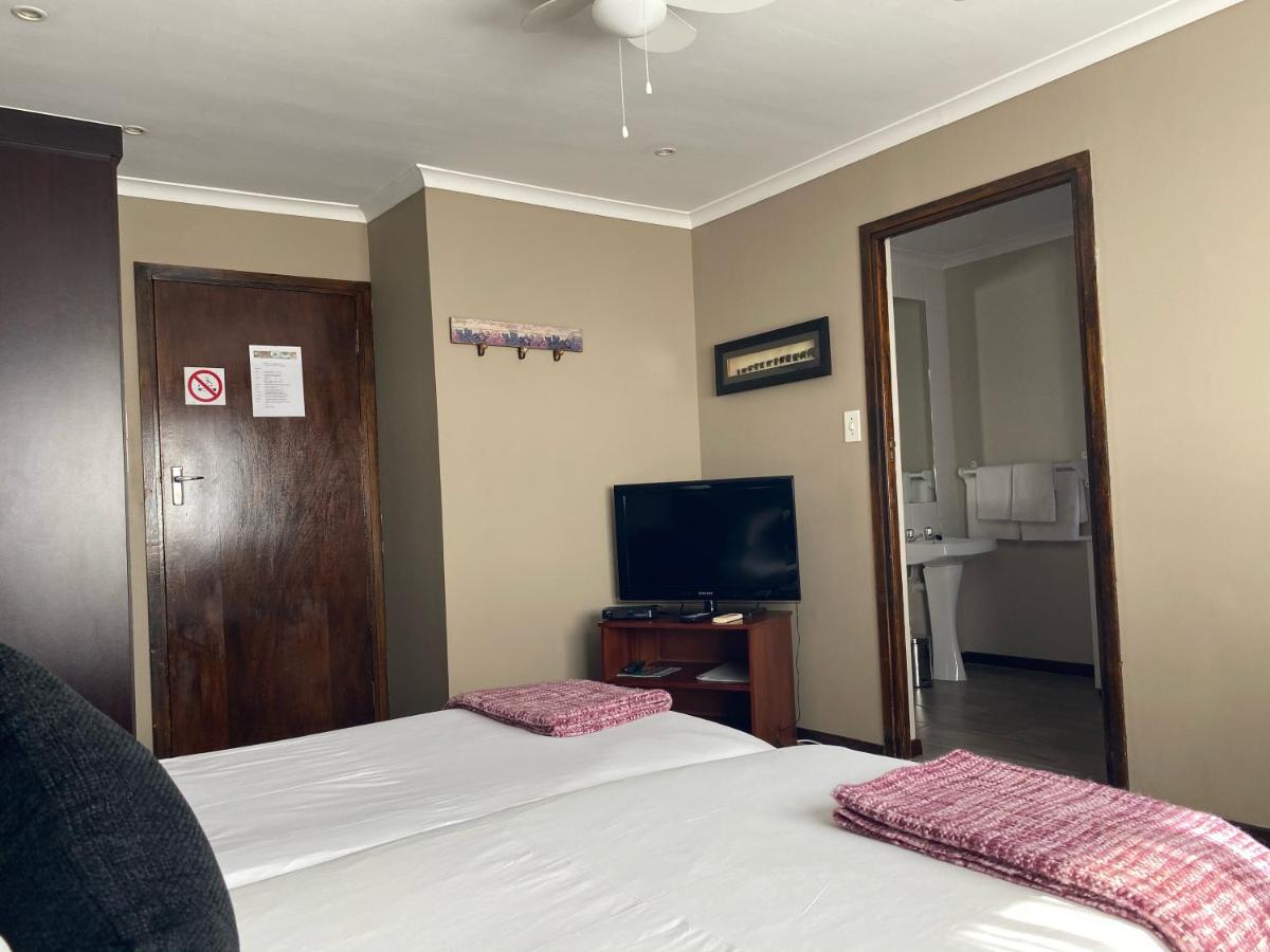 Olaf's Guest House 
