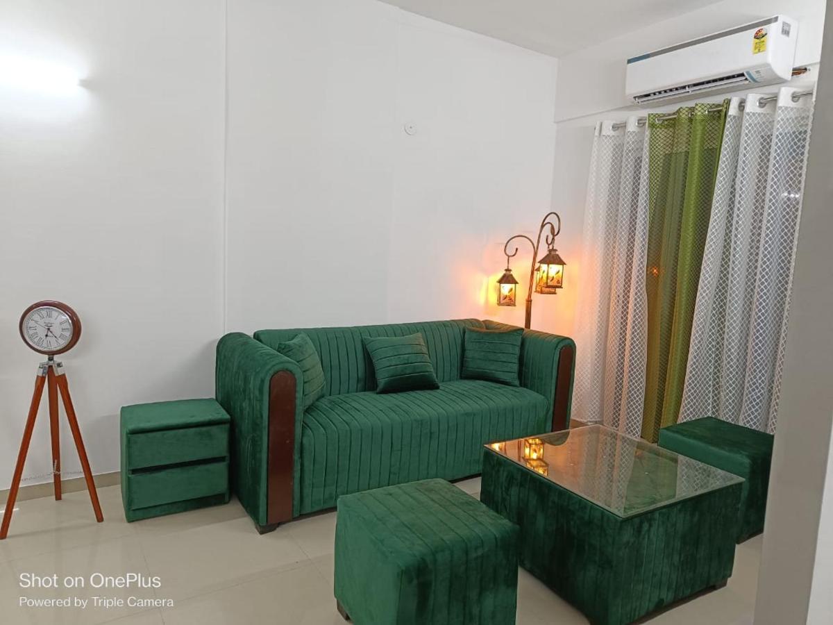 BnBBuddy Aarohi Homes 3 BHK West Delhi - Housity