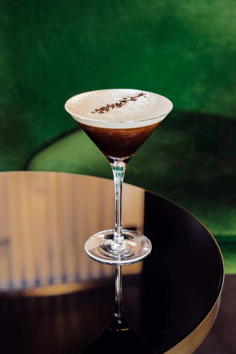 Getränke in der Unterkunft Roomers Munich, Autograph Collection Getränke in der Unterkunft Roomers Munich, Autograph Collection