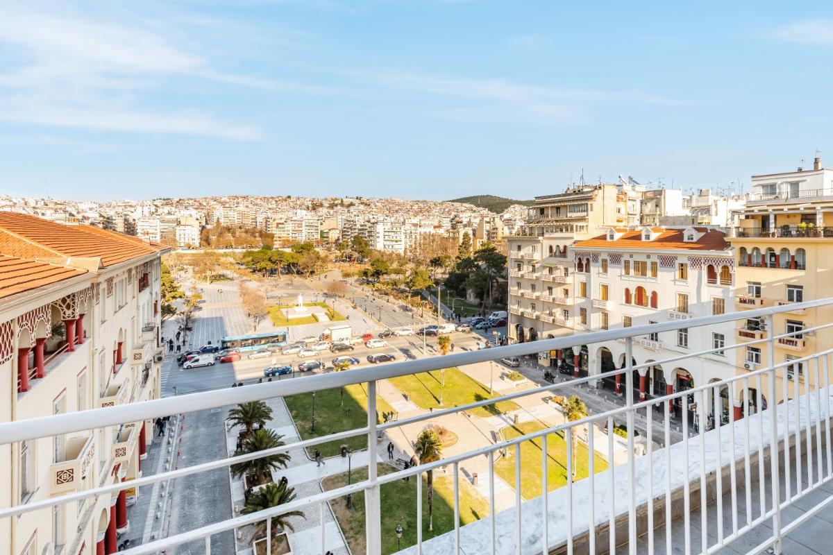 Apollo, Luxe Aristotelous penthouse, city view - Housity
