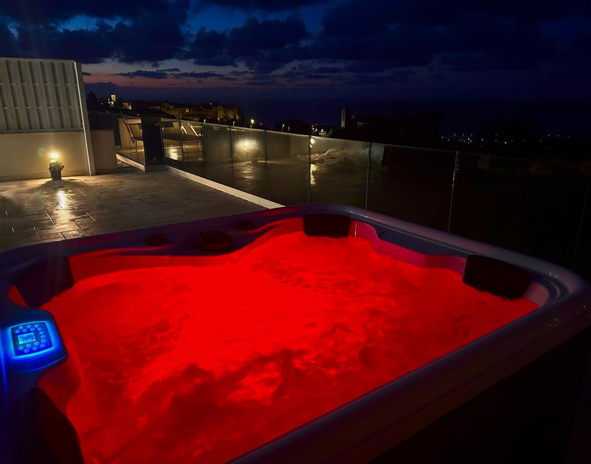 Aurantia - Mediterranean Tale - Housity