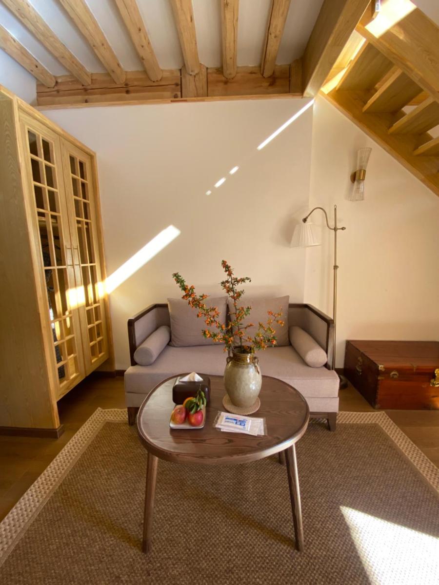 Lijiang Man She - Snow Mountain View Designer B&B - Housity