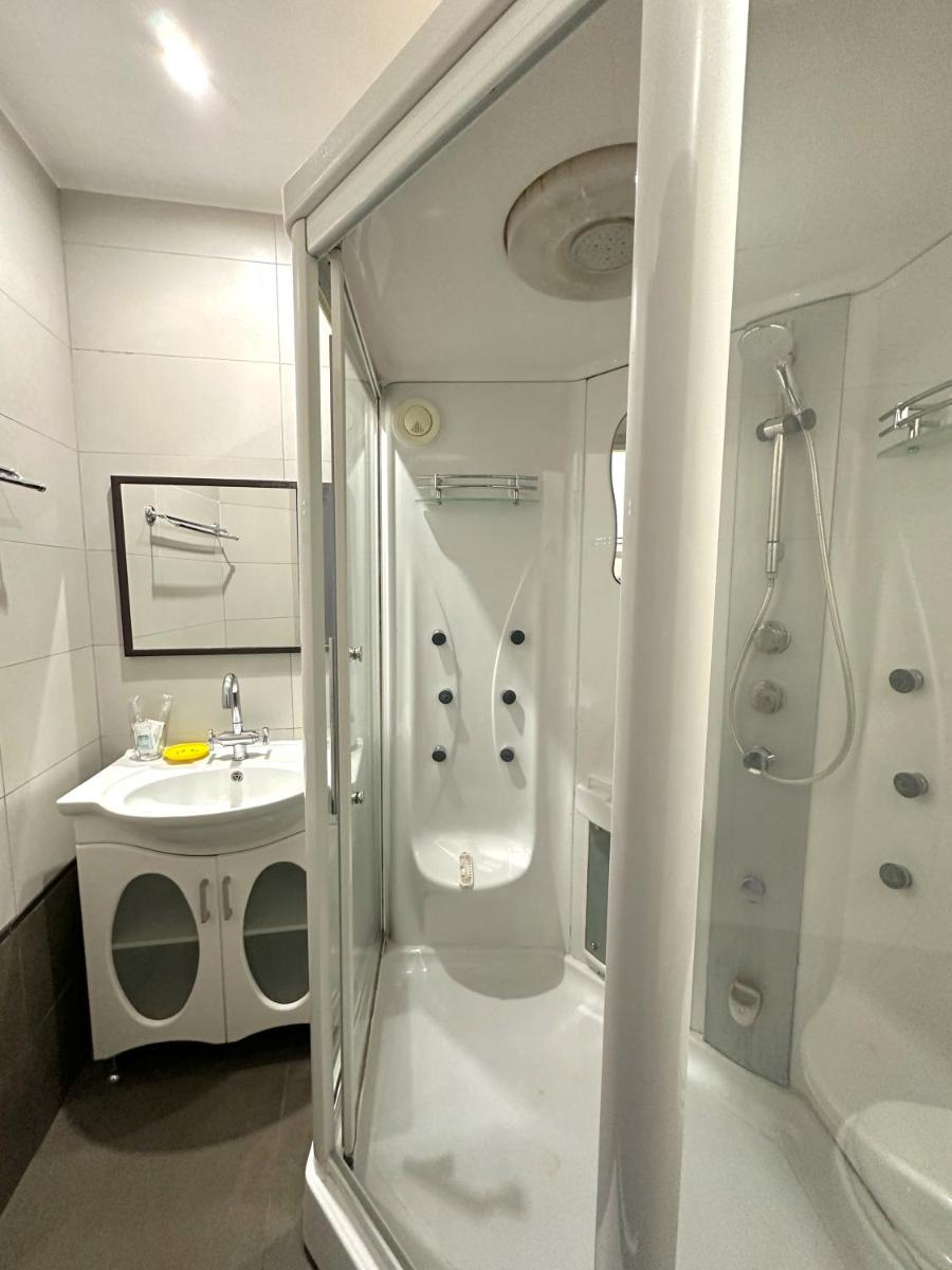 Kizhi ART Hotel Kharkiv - Housity