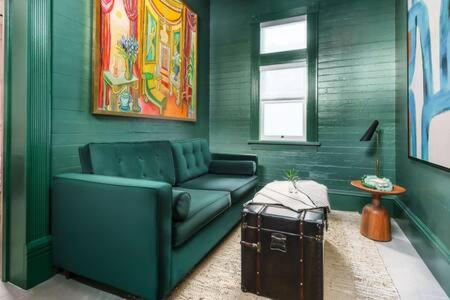 Green Room at the Grand Maloney - Housity