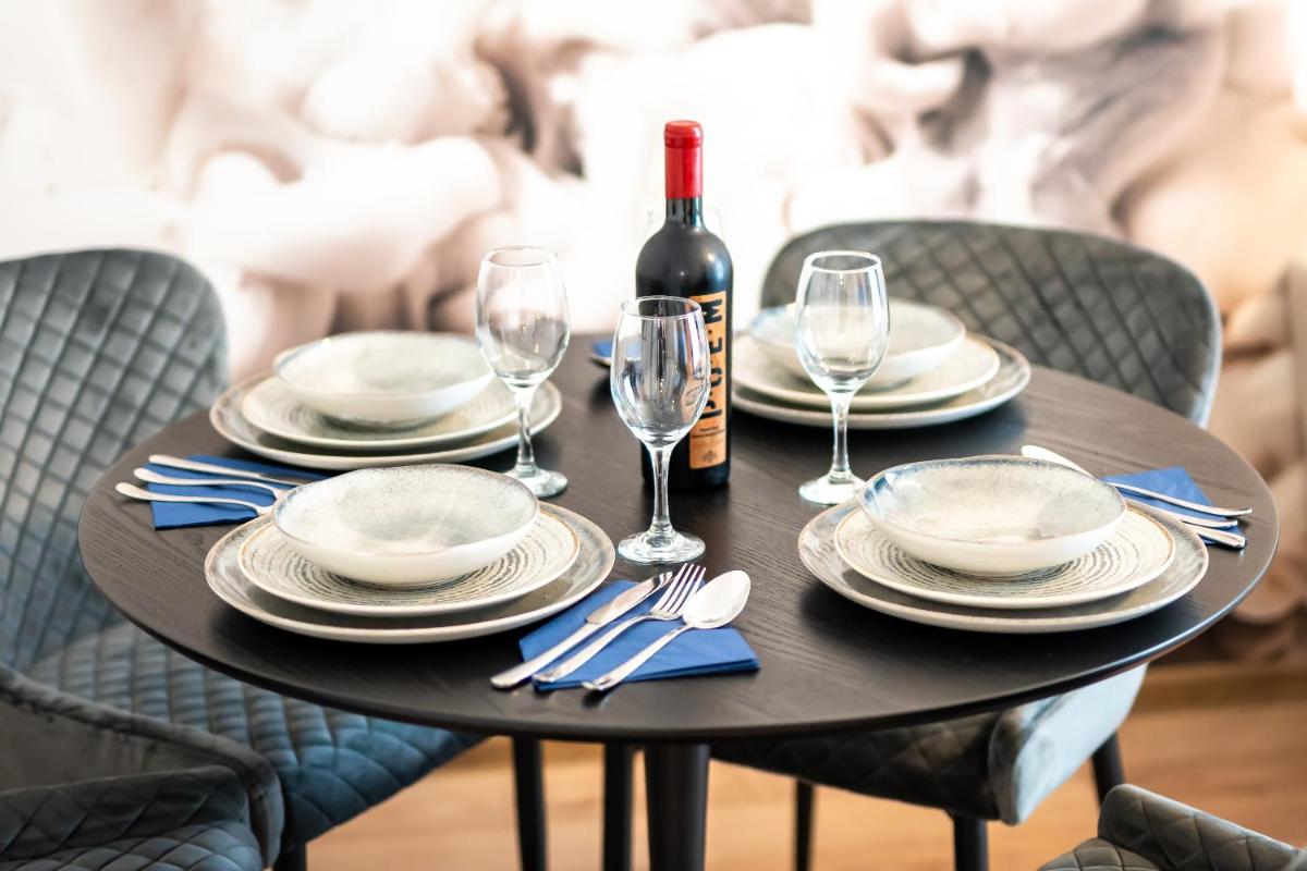 Cozy Luxury Apartments Maurer Residence #Targu Mures - Housity