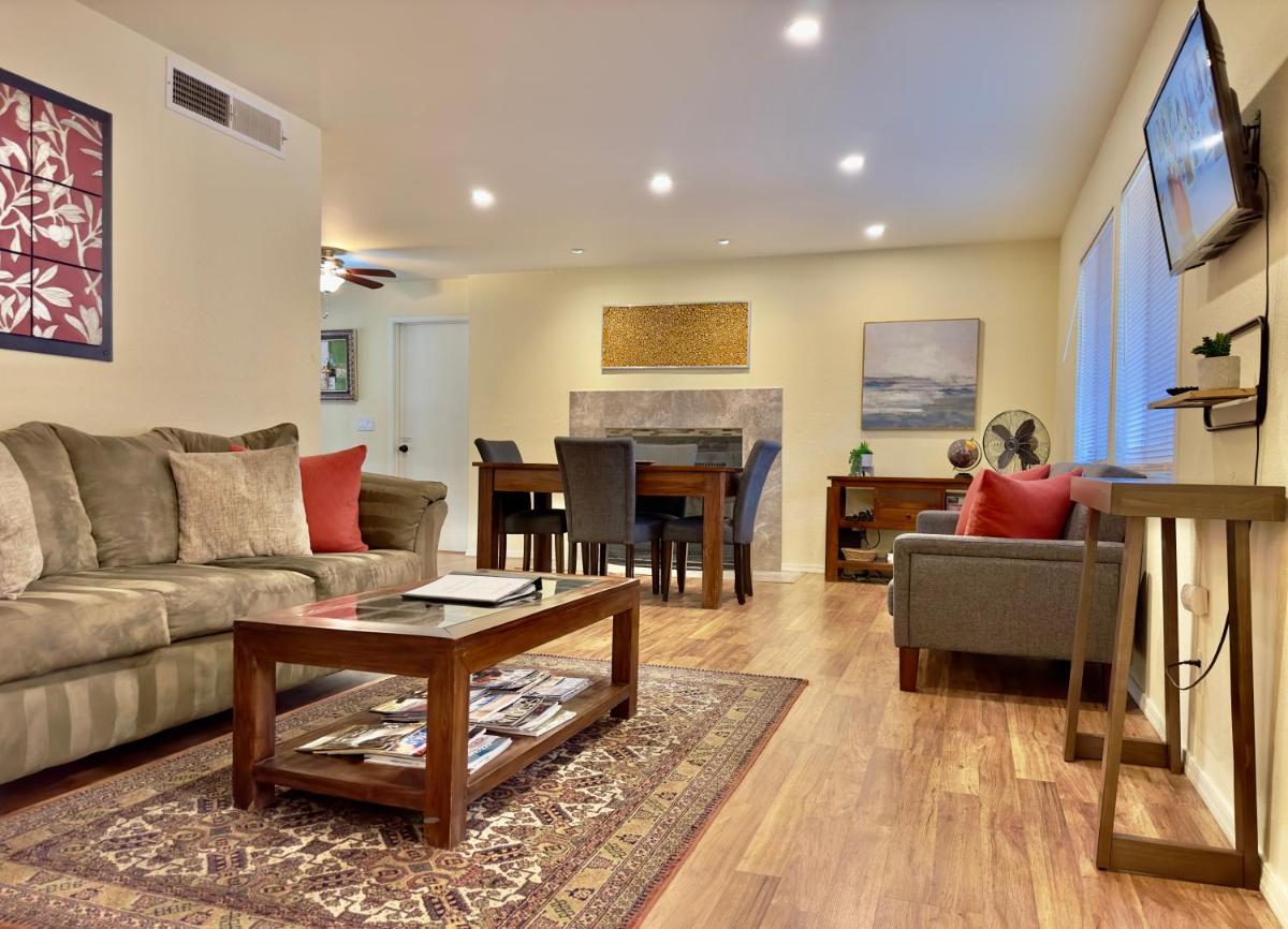Zen Desert, 2BR/2BA Apartment, Private Entrance - Housity